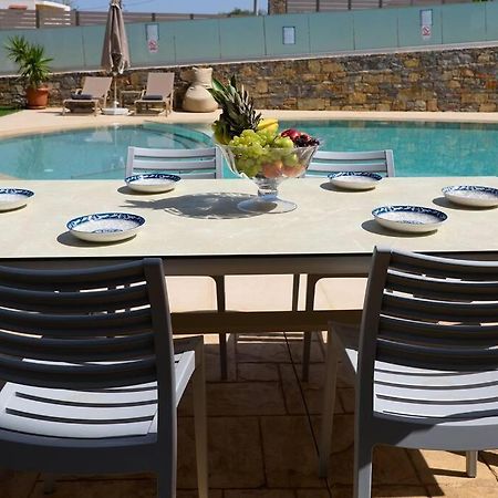 Superior Family Apartment W/Pool Dining Area Stavromenos Exterior foto