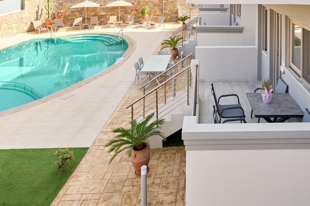 Superior Family Apartment W/Pool Dining Area Stavromenos Exterior foto