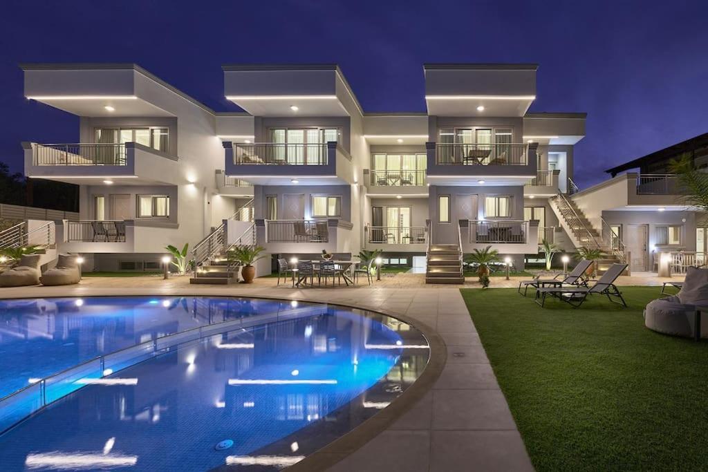 Superior Family Apartment W/Pool Dining Area Stavromenos Exterior foto