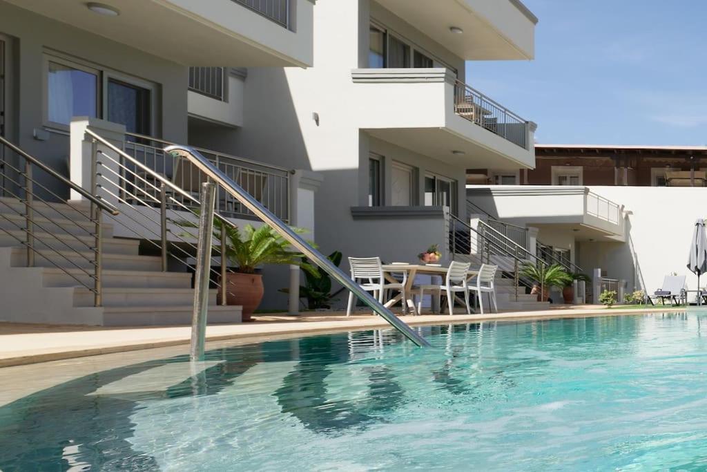 Superior Family Apartment W/Pool Dining Area Stavromenos Exterior foto