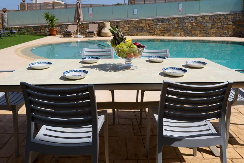 Superior Family Apartment W/Pool Dining Area Stavromenos Exterior foto